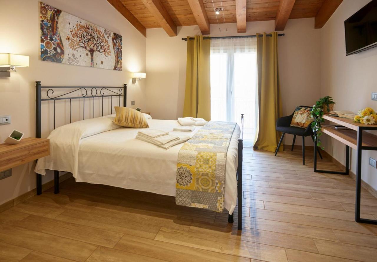 Il Beccaria Relais B&B 丰迪 外观 照片